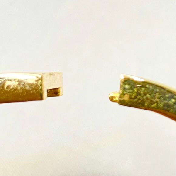 Chunky Gold Tone Hinge Bracelet Geometric Pattern - Picture 8 of 10